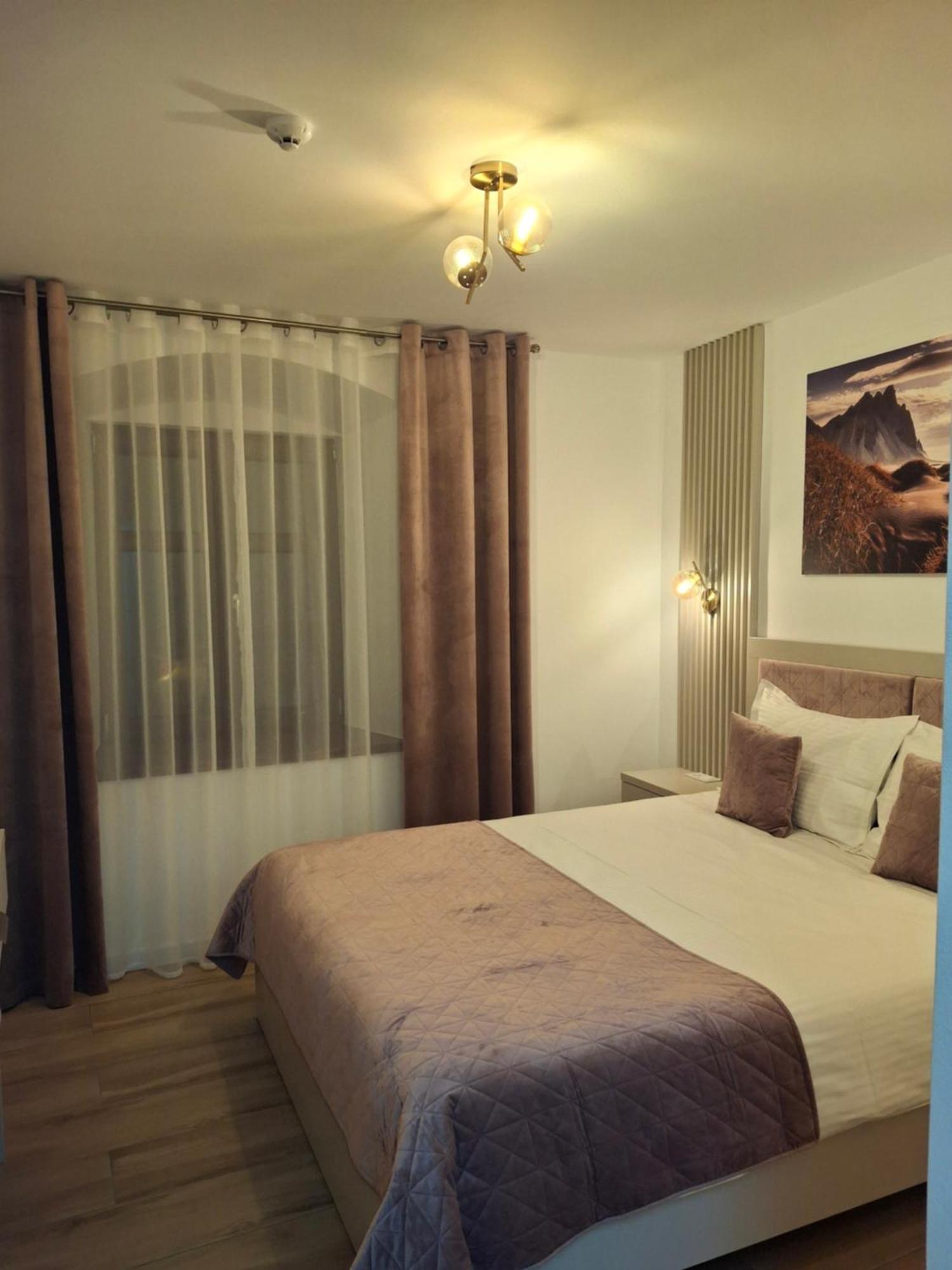 Apartament Vali House Sybin Zewnętrze zdjęcie